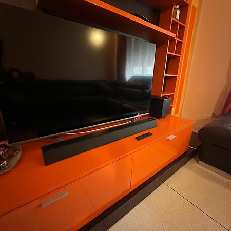 Stay In Style - Vibrant Condo In San Giovanni Lupatoto Exterior photo