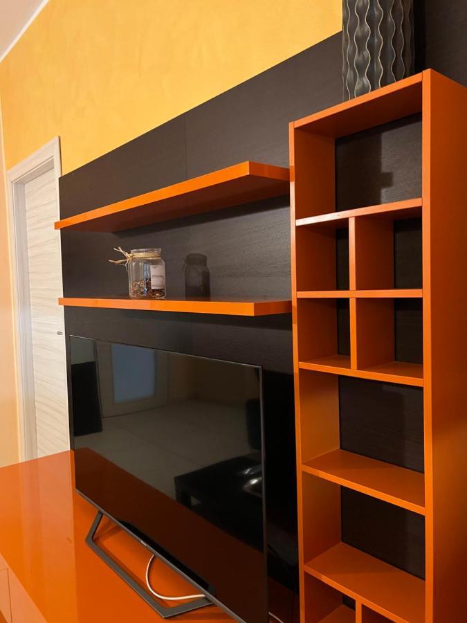 Stay In Style - Vibrant Condo In San Giovanni Lupatoto Exterior photo