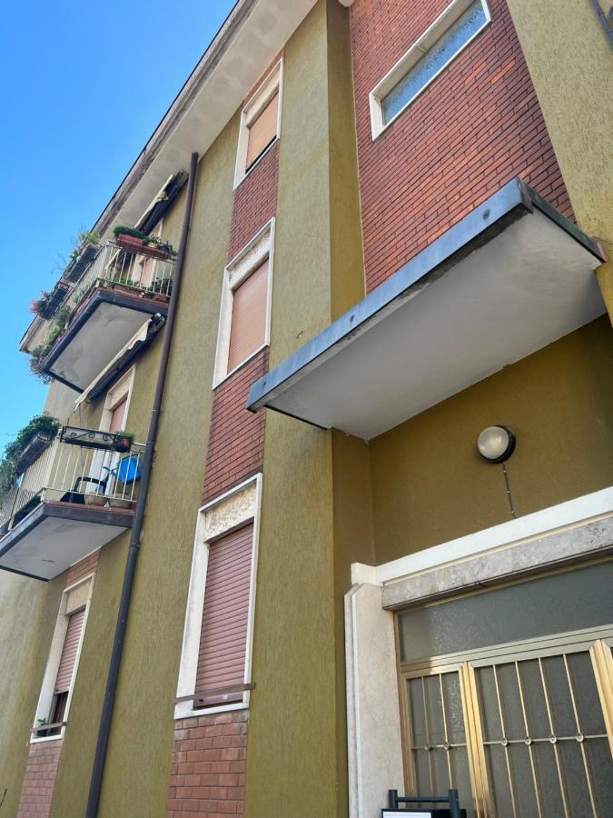 Stay In Style - Vibrant Condo In San Giovanni Lupatoto Exterior photo