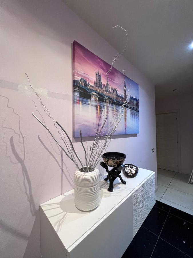 Stay In Style - Vibrant Condo In San Giovanni Lupatoto Exterior photo