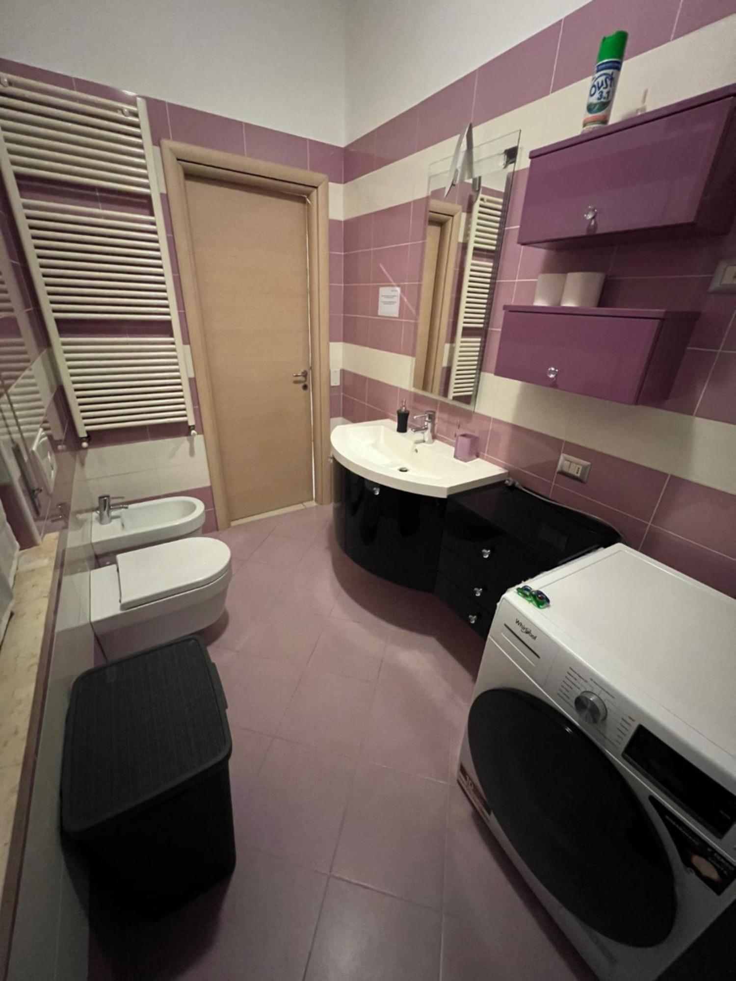 Stay In Style - Vibrant Condo In San Giovanni Lupatoto Exterior photo